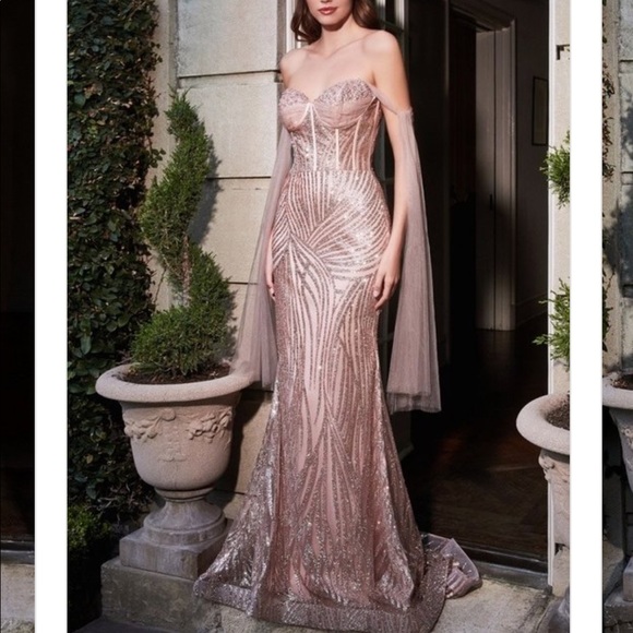 Rose gold Mermaid Glitter Gown - Picture 4 of 5